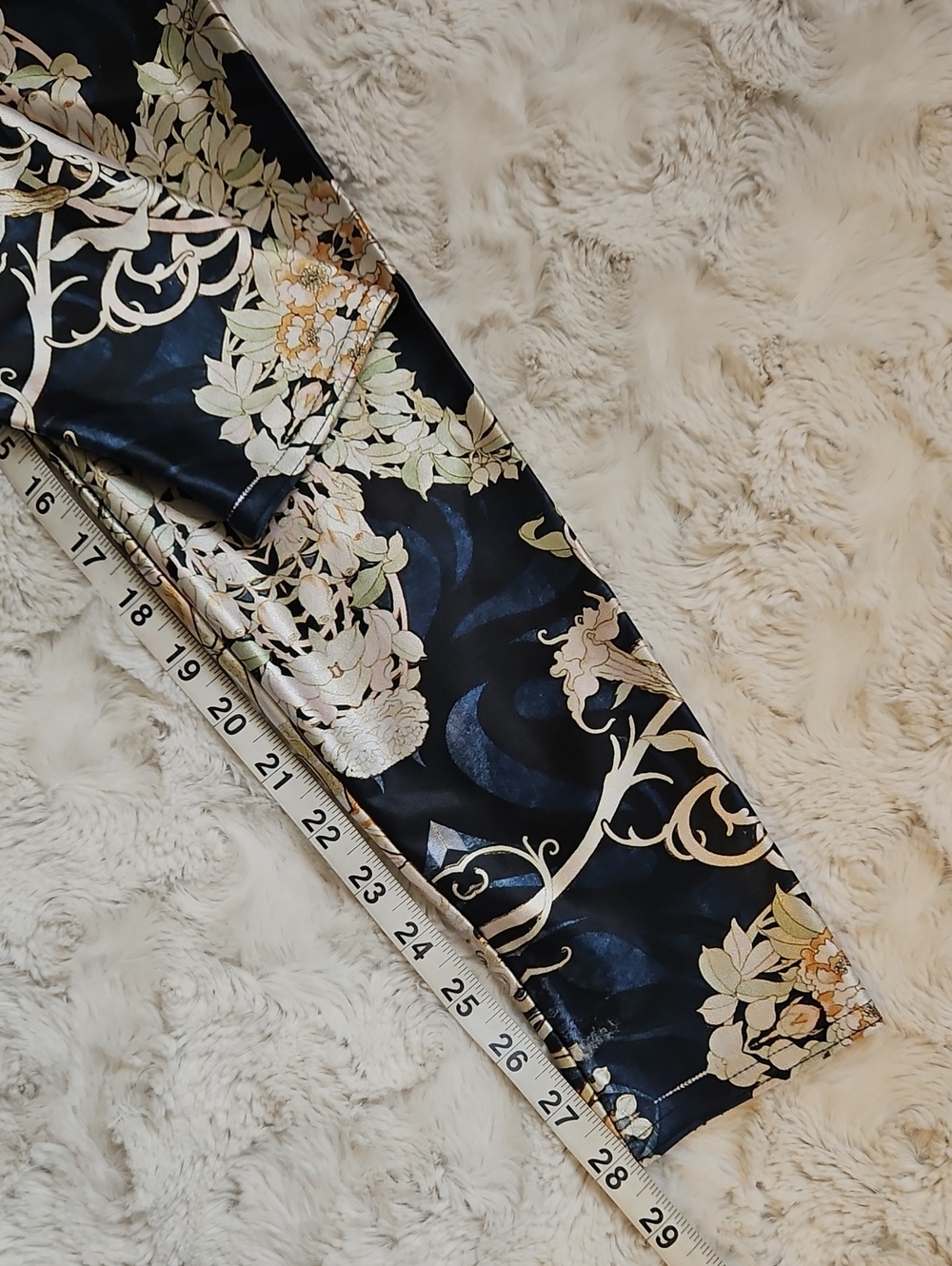 ​BlackMilk Alphonse Mucha Kaleidoscope Leggings Art Nouveau Medium Black Milk - Picture 3 of 6
